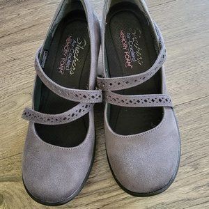 Skechers shoes size 6